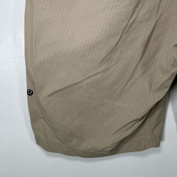 Lululemon Chino Shorts Mens Size 32 Tan Khaki 5 Pocket Performance 10” Inseam - Picture 12 of 14